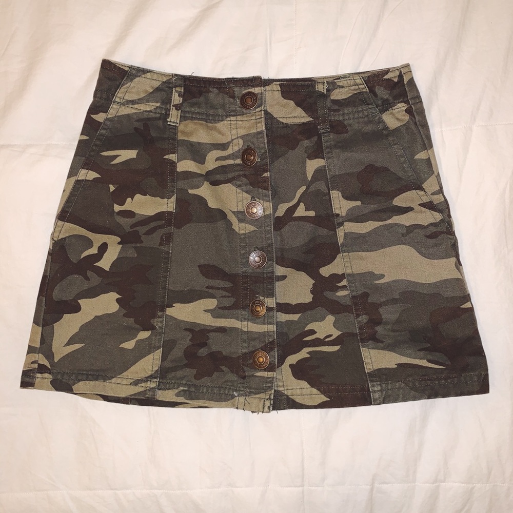 f21 camo mini skirt